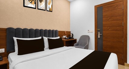 Collection O Mall Of Avadh Formerly Rama Inn Room Type - Classic