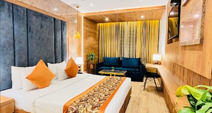 Hotel Shiva Intercontinental Room Type - Luxury Room with City View Hotel Shiva Intercontinental Room Type - Luxury Room with City View