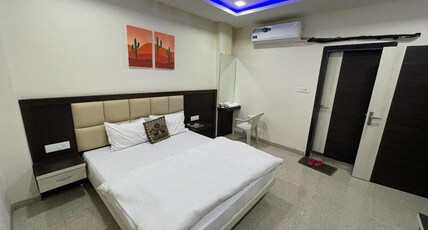 Hotel Balaji Room Type - Deluxe