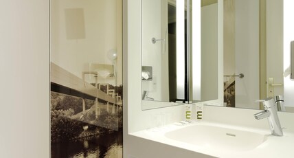 Mercure Cergy Pontoise Centre Room Type - Superior Room with 1 double bed