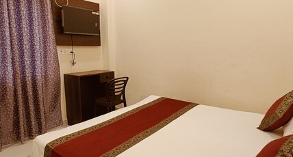 Mahalaxmi Paying Guest House  300 Mtr. from Assi Ghat, Varanasi Room Type - Super Deluxe Room King Bed