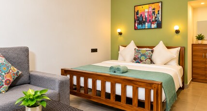 VAR Blue Haus 2 AC 1 Room 8 min walk beach Room Type - Bedroom 1