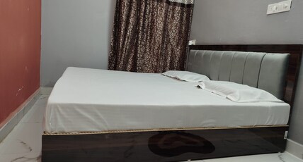 Park's Hotel Room Type - BEDROOM 101