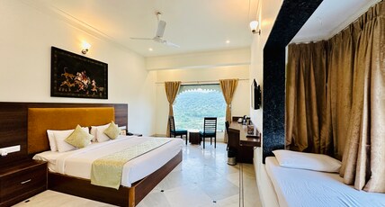 Mewar Palace Resort and Spa Room Type - Deluxe Room with Mountain View