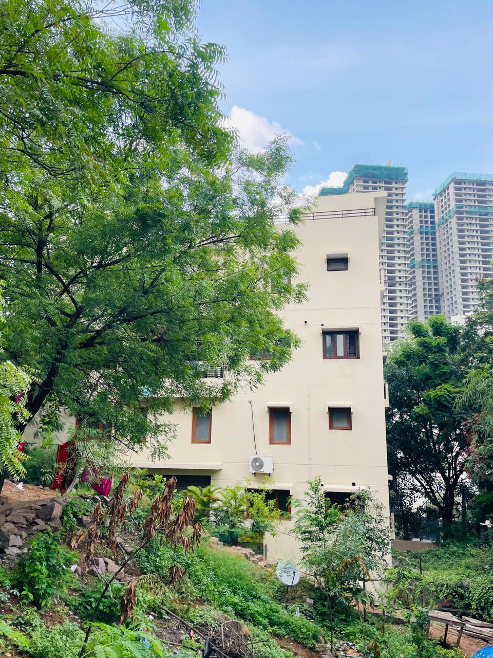 Zivo Stays, Jubilee Hills - Tap to explore photos