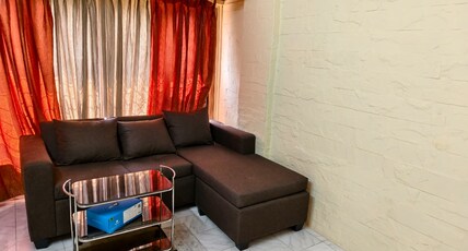 Lovebirds in Kandivali Room Type - Lovebirds in Kandivali