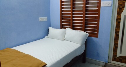 AVK Lodge Room Type - Double Bed - AC