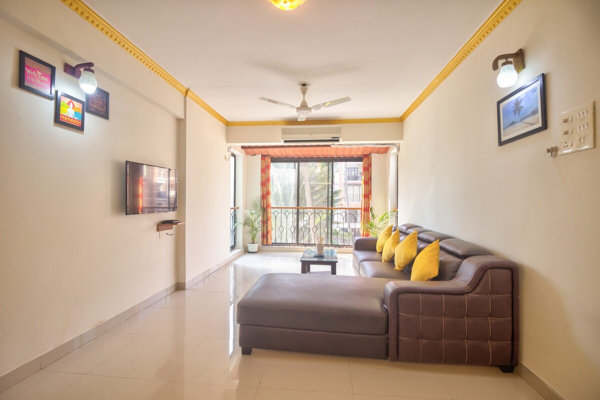 Amazing 2 BHK Pool View Apartment Candolim - Tap to explore photos