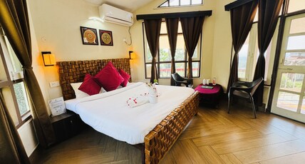 The Whispering Winds Resorts Room Type - Himalayan AC Hut