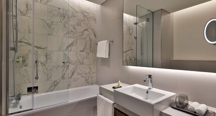 DoubleTree by Hilton Abu Dhabi Yas Island Residences Room Type - ONE BDRM APARTM W TERRACE