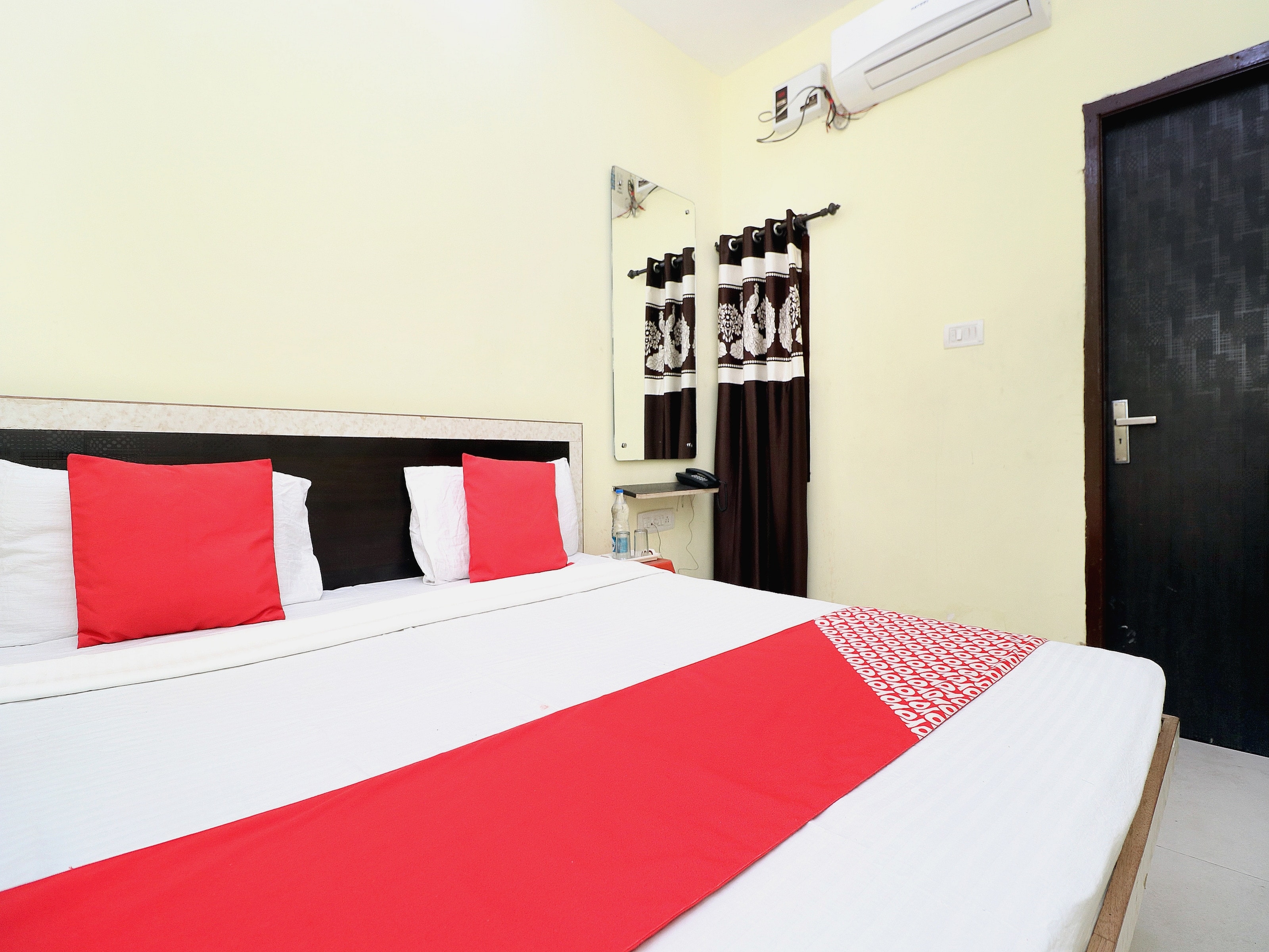 Hotel O Gian Residency - Tap to explore photos