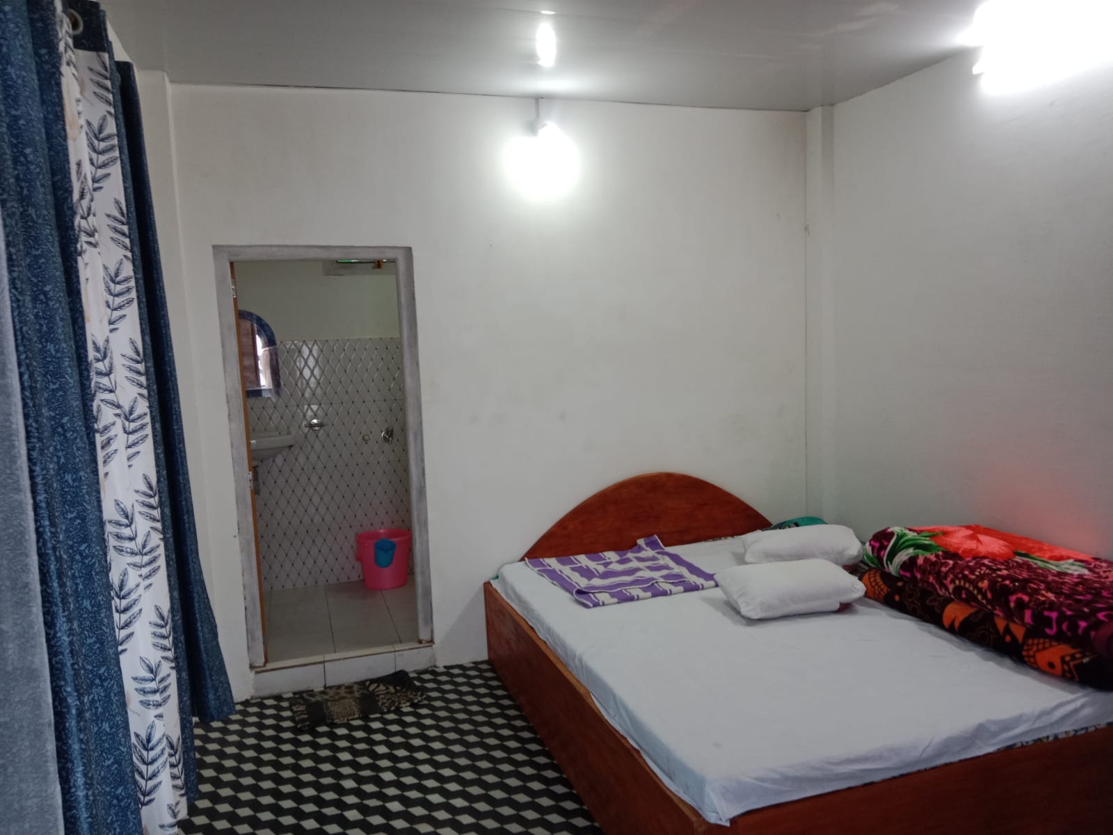 Sillery Gaon Tibet Home Stay - Tap to explore photos