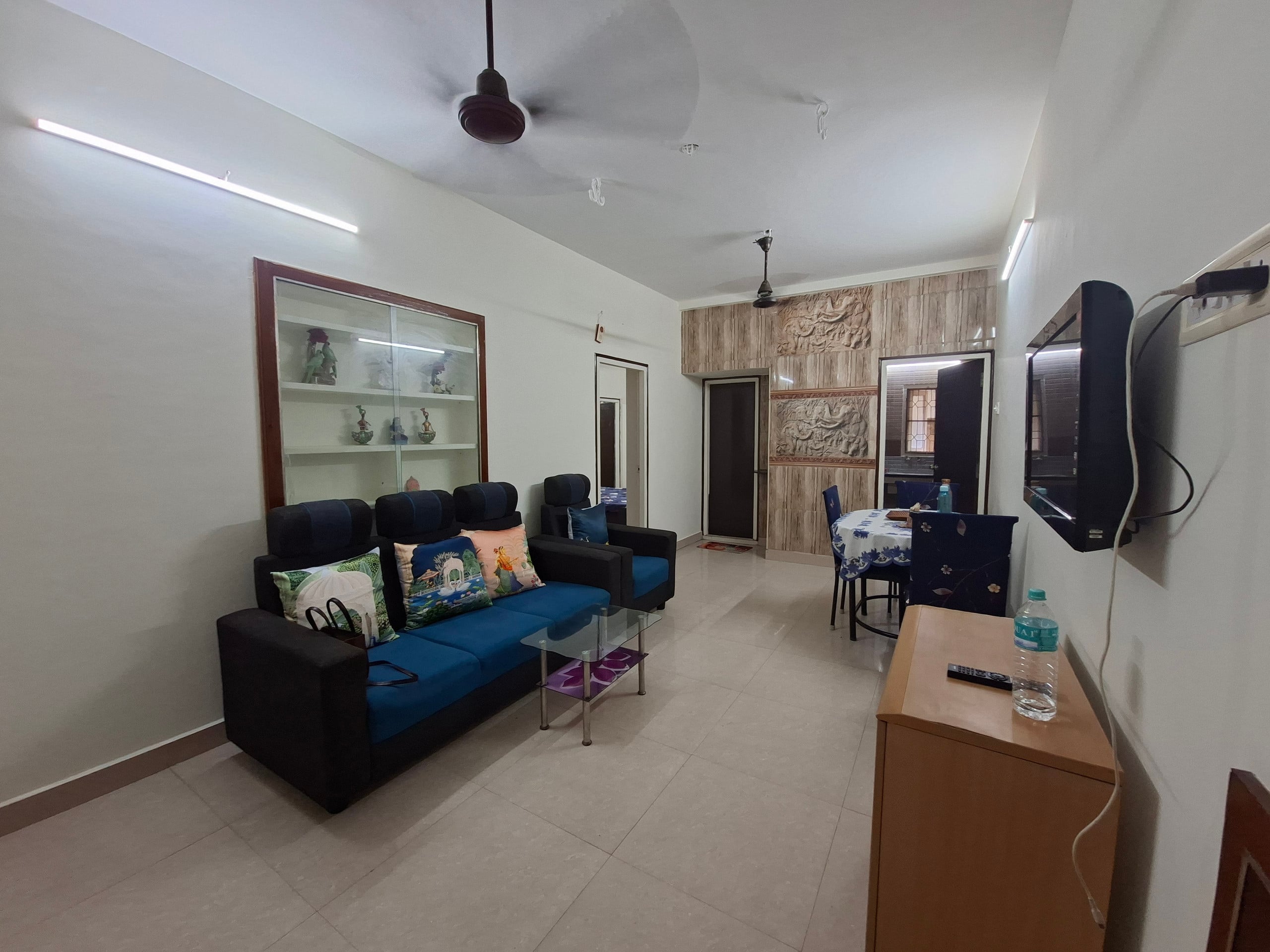 2BHK Near Airport 5Km Metro 2km Temples, Malls 3Km - Tap to explore photos