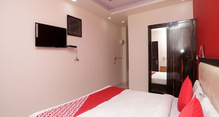 Super Hotel O Raj Palace Room Type - Deluxe