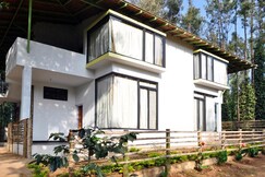Giridarshini | Rooms & Caretaker