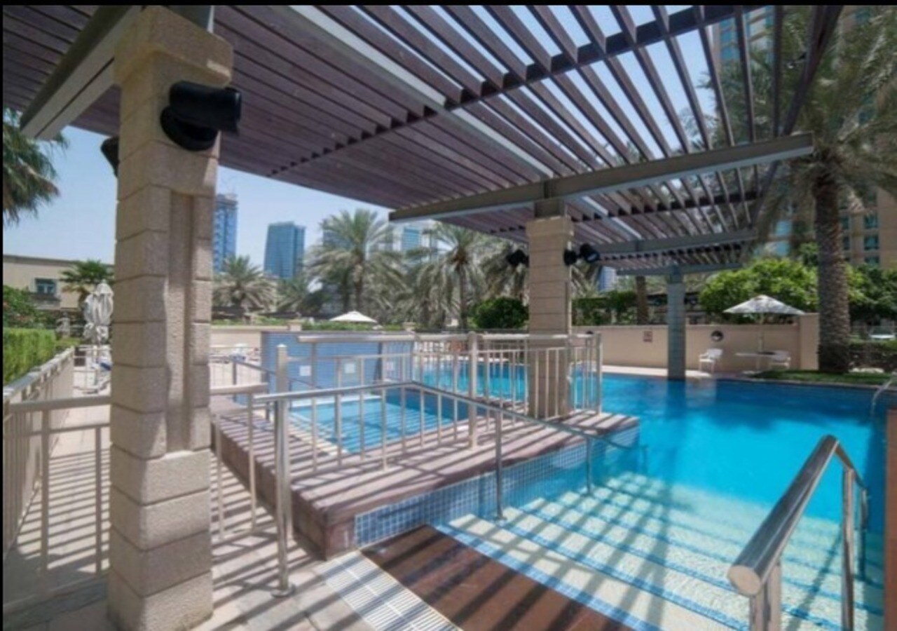 Mesk Tower Dubai Marina 3 Bedroom Apartment - Tap to explore photos