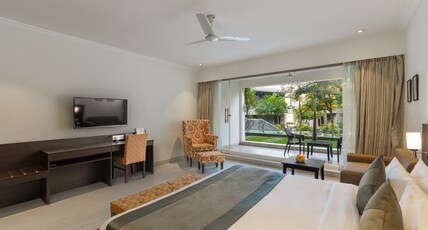 TatSaraasa Lake Resort & Spa Room Type - Premium room with Private Sit-out