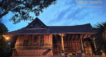 Thejas Resorts Room Type - Nalukettu Traditional Villa for 2 Guests