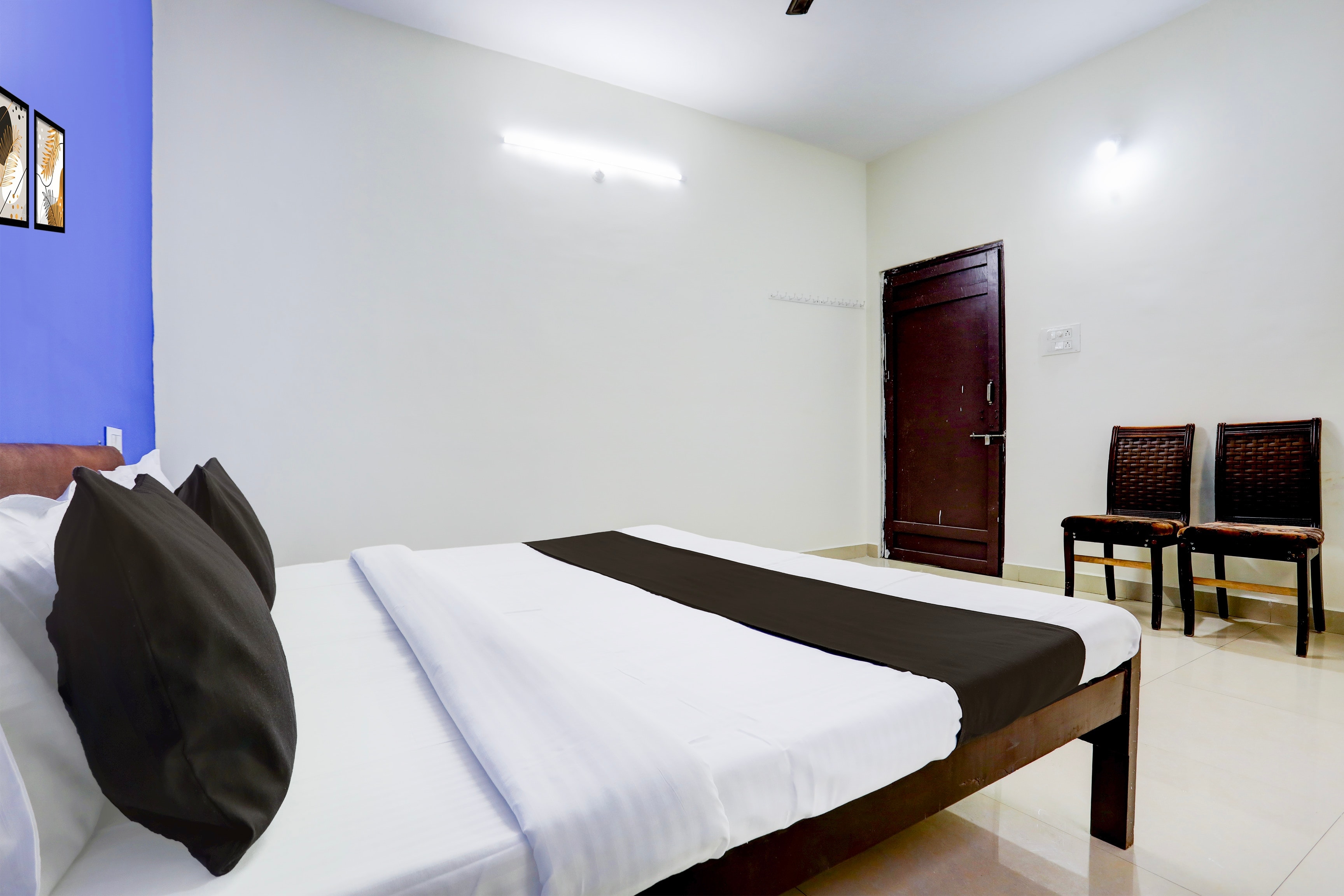 Hotel O Shree Mayaa - Tap to explore photos