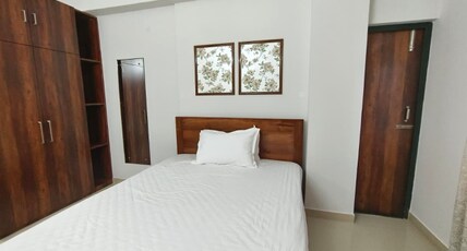 La Vita Oasis MC Road Room Type - Magnolia Apartment Room with Shared washroom 1