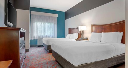 Best Western Plus Daphne Room Type - Accessible - Suite 2 Queen, Mobility Accessible, Communication Assistance, Bathtub, Sofabed For One Best Western Plus Daphne Room Type - Accessible - Suite 2 Queen, Mobility Accessible, Communication Assistance, Bathtub, Sofabed For One