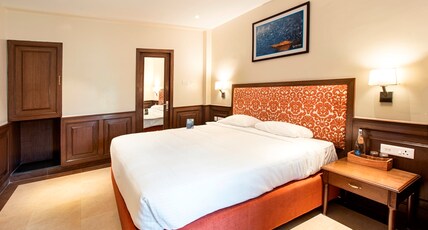 HOTEL RAINDROPS Room Type - RIVERA (Standard Room)