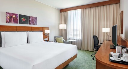 Hilton Garden Inn Gaborone, Botswana Room Type - KING ROOM