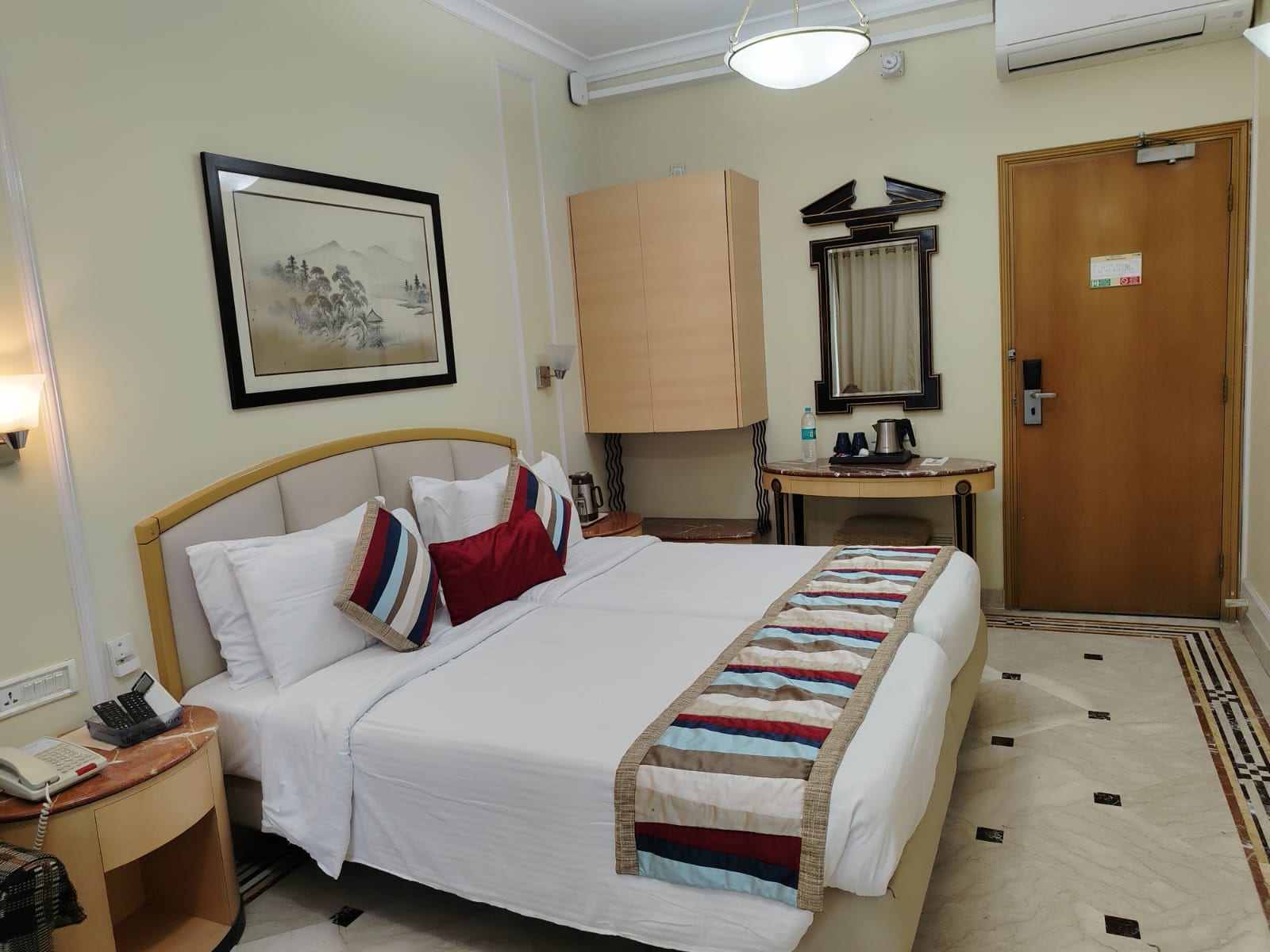 Regency Hotel Malabar Hill - Tap to explore photos