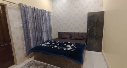 Sudarshan Home Stay Room Type - Deluxe Room 