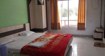 CHUNMUN COTTAGE Room Type - Deluxe A/C Room