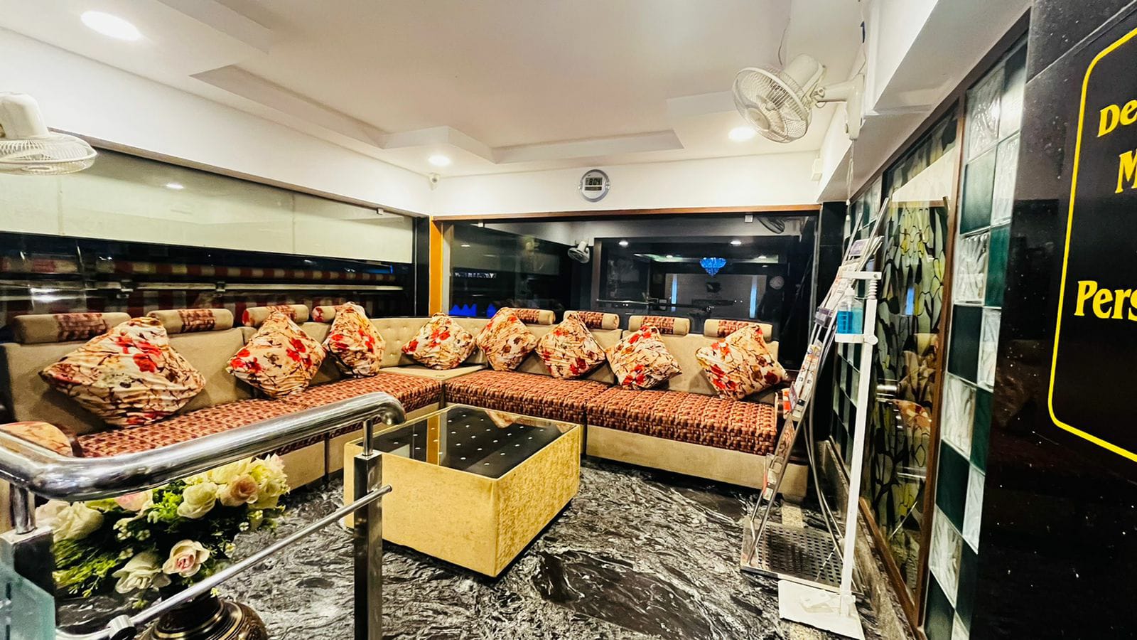 HOTEL BHAKTHA NIVAS - Tap to explore photos