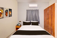 Inn12 By Blessings Hospitality