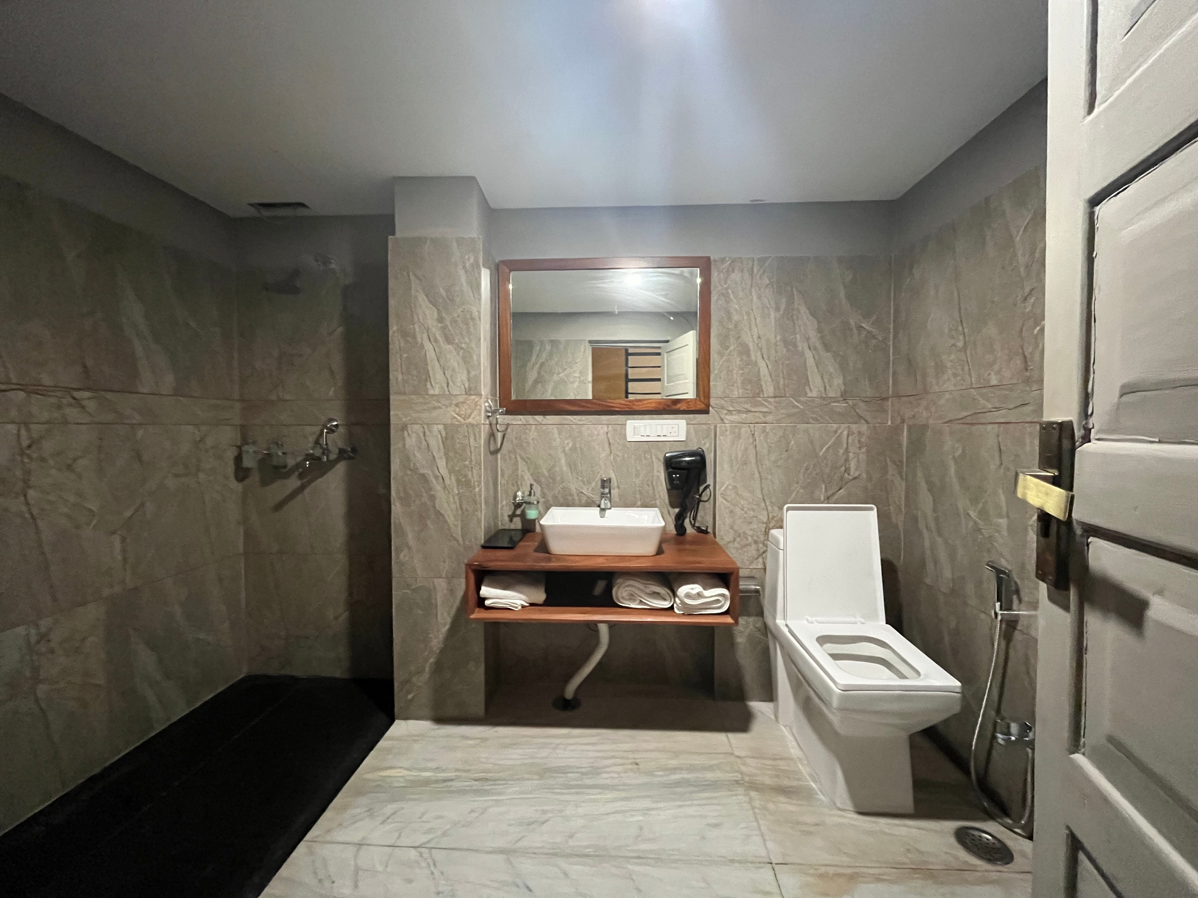 nKAaSA Hotel n Personal Suites - Tap to explore photos