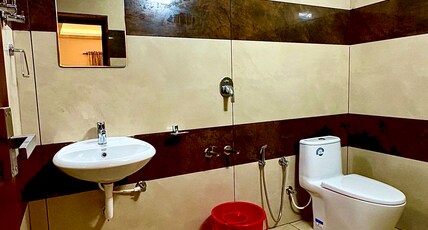 Westend Cottage | Rooms & Caretaker Room Type - Deluxe ROOM