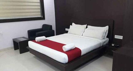 Juju International Hotel Room Type - Standard Room