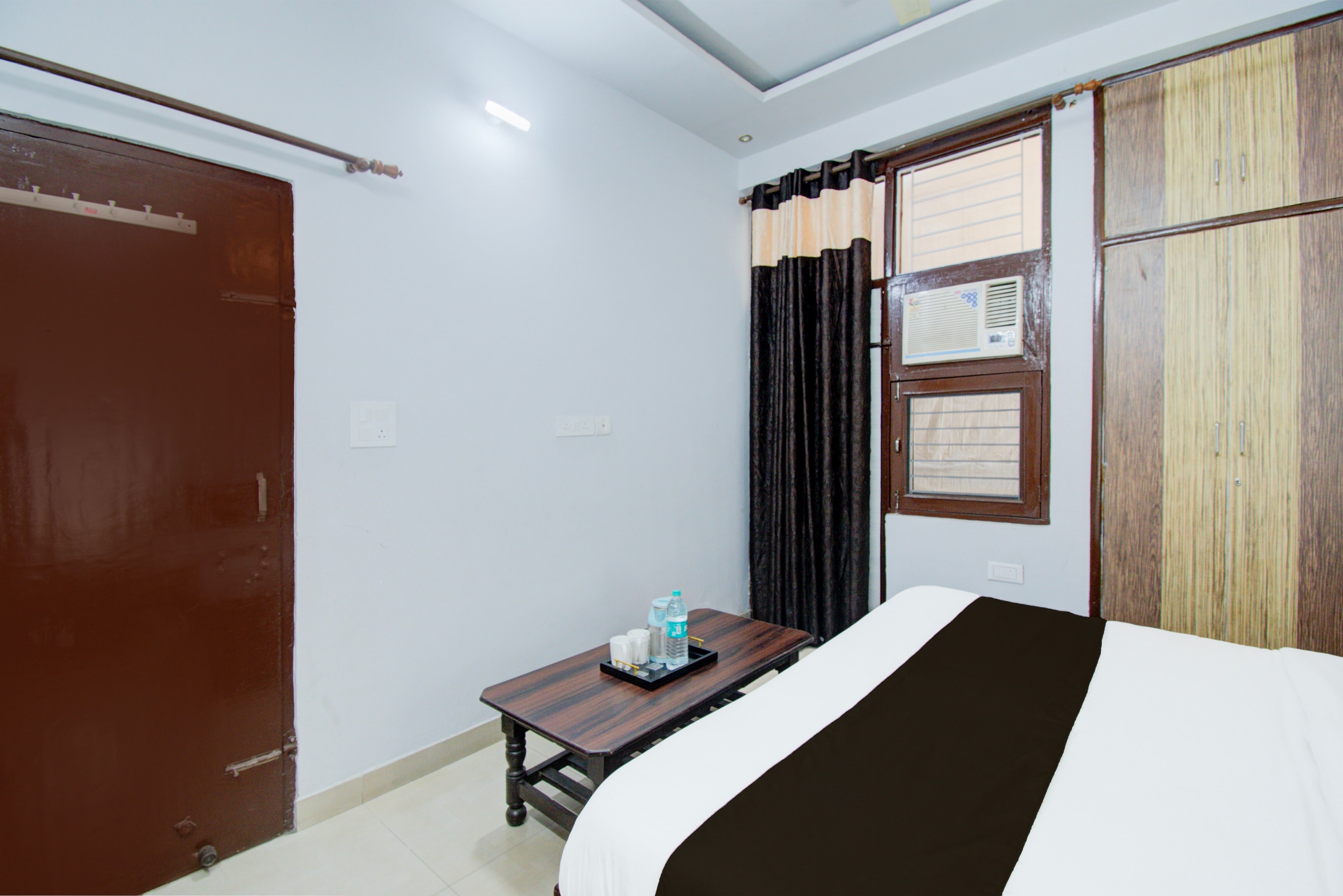 Hotel O RADHE HOME STAY - Tap to explore photos