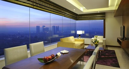 DoubleTree by Hilton - New Delhi NCR Room Type - Executive Suite with Lounge Access