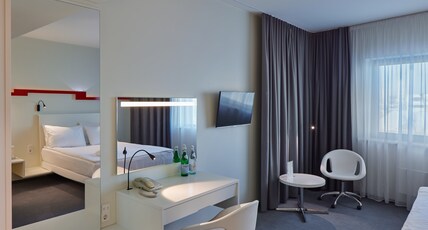 Holiday Inn VILNIUS Room Type - STANDARD Holiday Inn VILNIUS Room Type - STANDARD