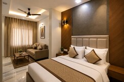Hotel Park Tree - Sec 20 Noida
