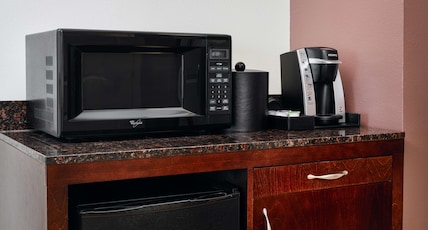 Hilton Garden Inn El Paso Airport Room Type - 1 KING HEARING ACCESSIBLE