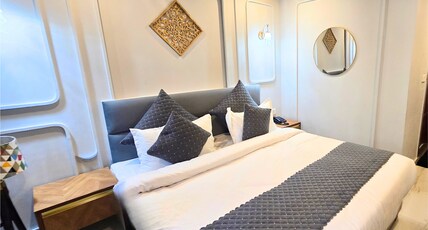 Sunoraa Luxury Hotel And Spa Room Type - Deluxe Room