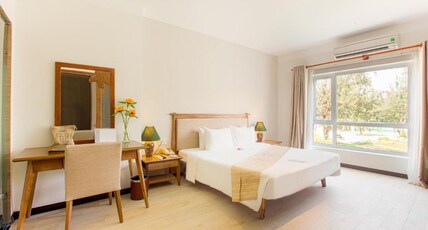 Sandy Beach Non Nuoc Resort Room Type - Superior King Room