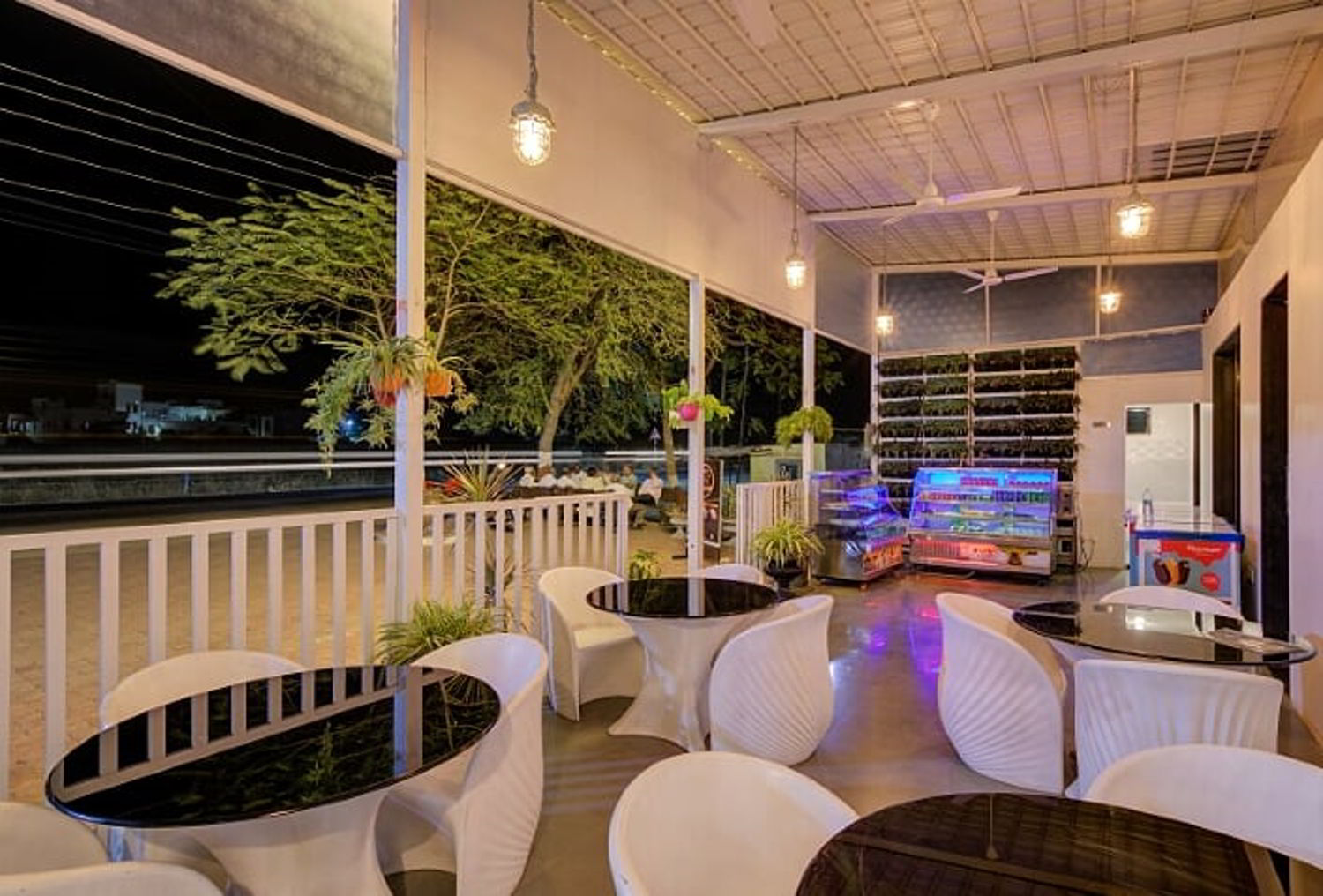 Hotel Heera Executive - Tap to explore photos