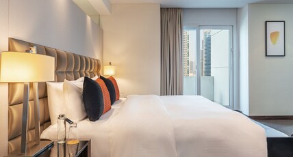 Voco BONNINGTON DUBAI, an IHG hotel Room Type - 1 King Suite High Floor Almas Tower View