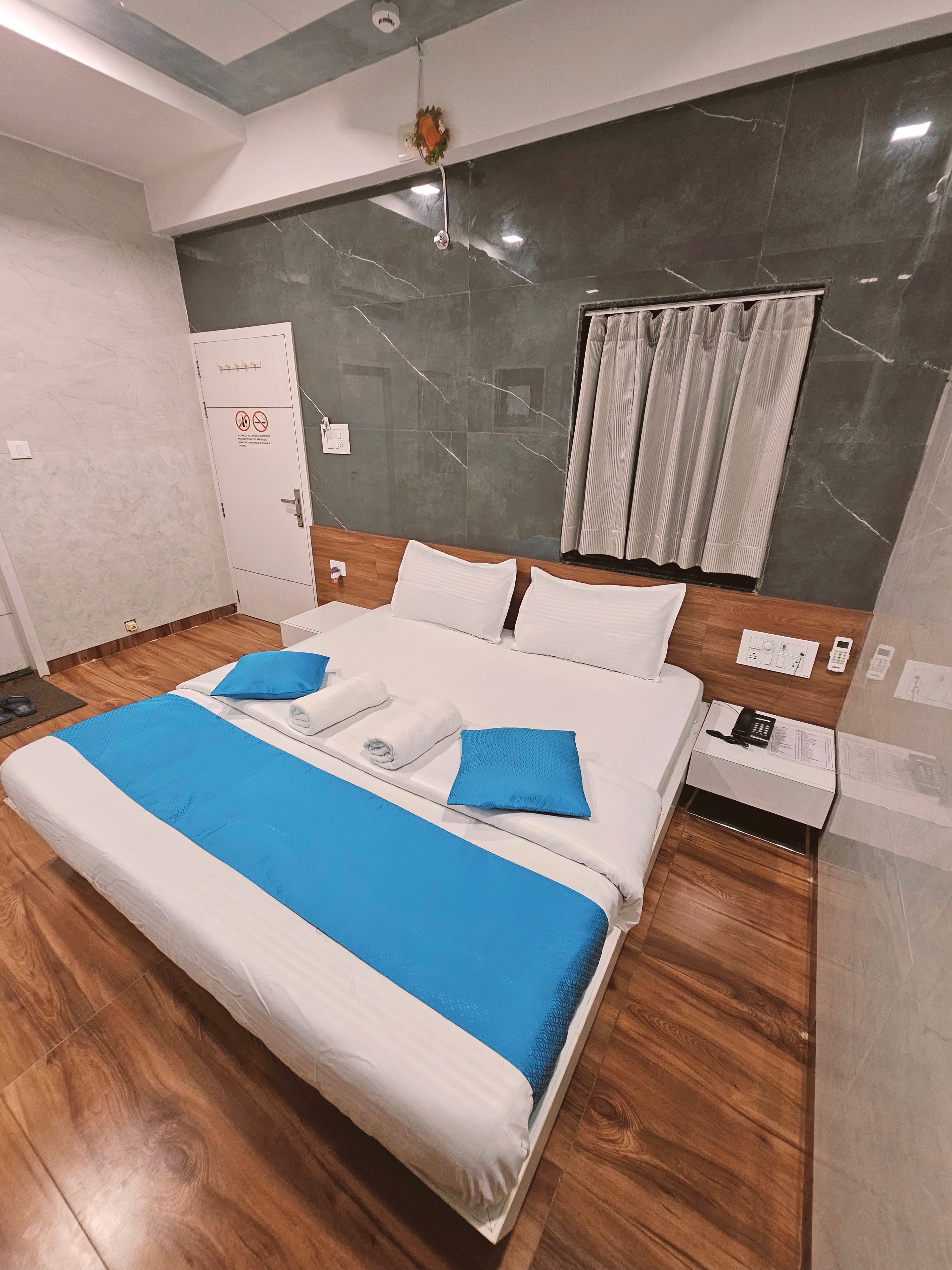 Hotel Radhe Inn - Tap to explore photos