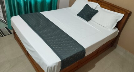 Serenity Homestay Kushlnagar Room Type - Deluxe Non AC Room