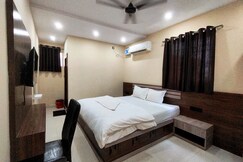 HOTEL ANANT PLAZA