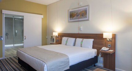 Holiday Inn LANCASTER Room Type - 1 King Standard Accessible
