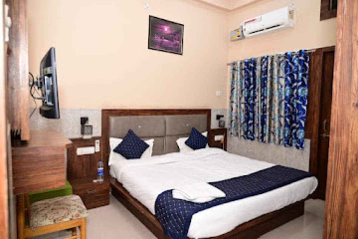 Hotel CM Palace, Varanasi - Tap to explore photos