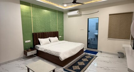 Hotel Shagun Room Type - Deluxe Room